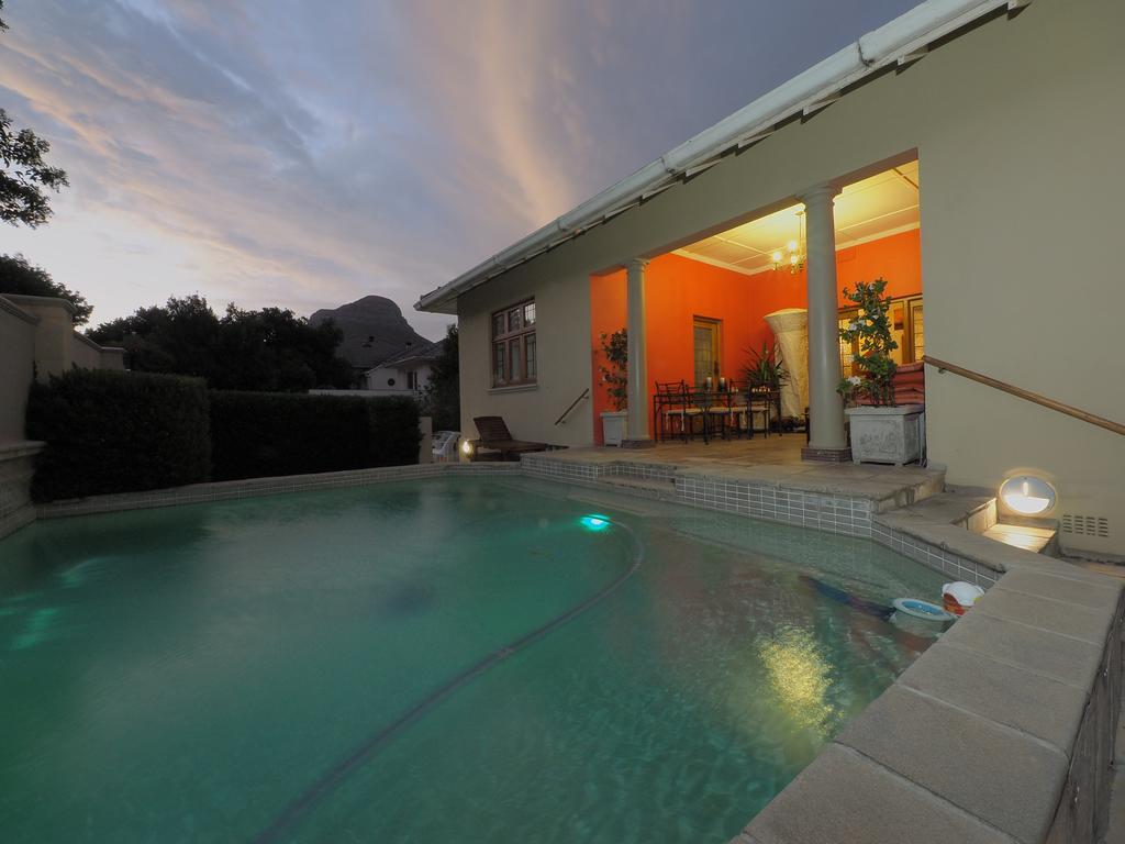 Redbourne Hilldrop Guesthouse B&B Cape Town Bagian luar foto